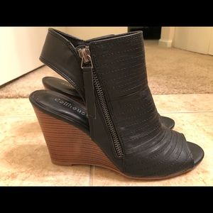 Wedge heels